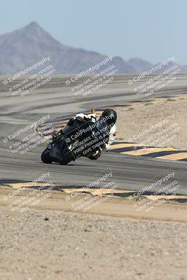 media/Oct-02-2025-Racers Edge (Thu) [[2c91cb6ab3]]/2-A Group/Session 5-Turn 12 (130pm)/